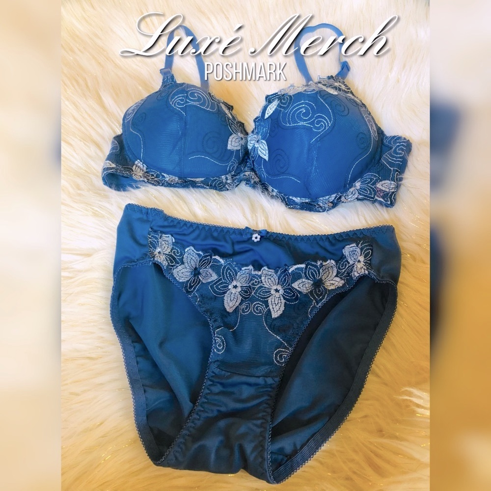 👙 Elegant Panty & Bra Set - Embroidered Stitching